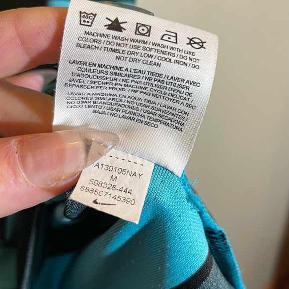 Nike Golf shirt M, Dri-Fit, from the Westin Mission Hills. Perfect condition - Picture 6 of 9